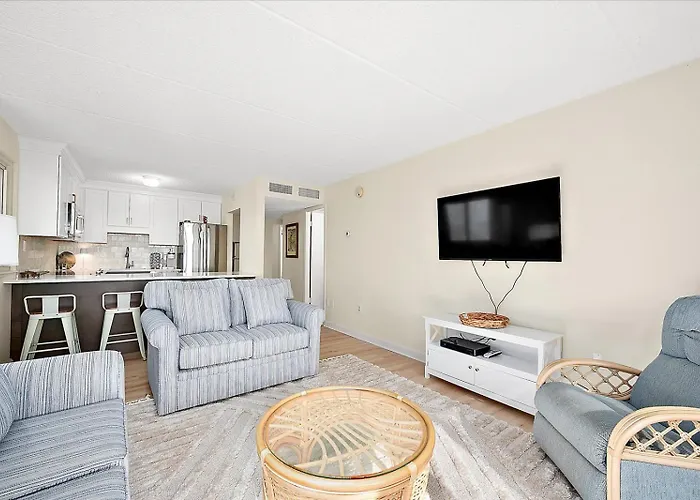 Amazing Views From 2 Bedroom & Outdoor Pool! Hébergement de vacances *