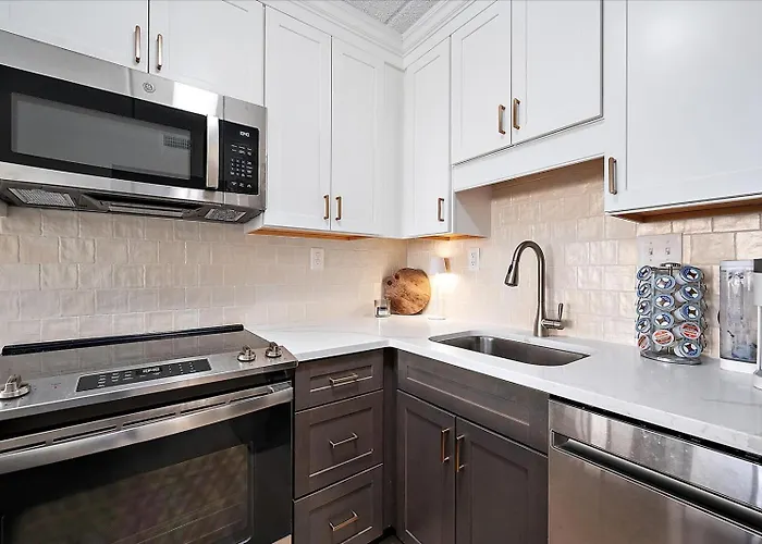 Amazing Views From 2 Bedroom With Outdoor Pool! Ocean Stadt