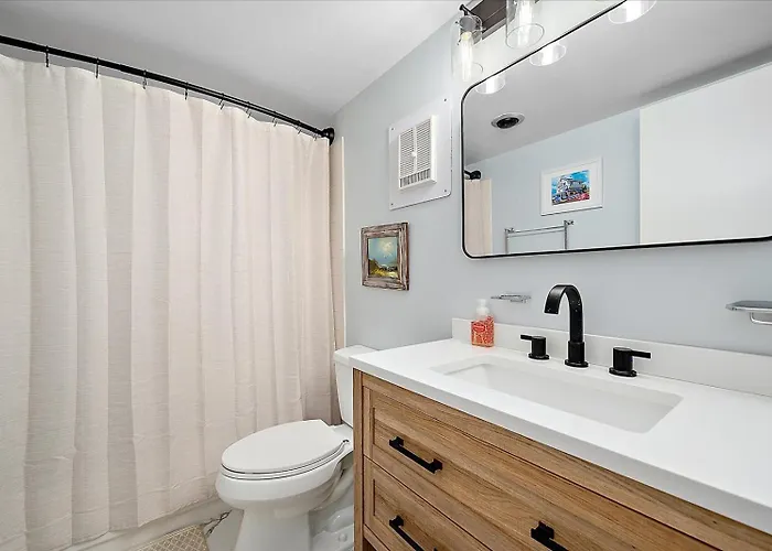 Amazing Views From 2 Bedroom With Outdoor Pool! * Ocean Stadt