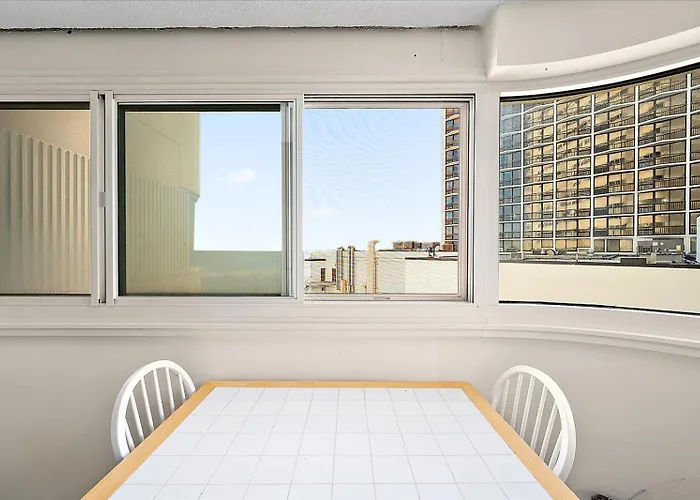Amazing Views From 2 Bedroom & Outdoor Pool!